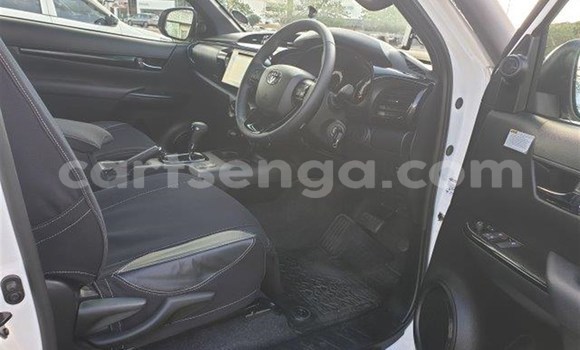 Buy Used Toyota Hilux White Car in Big Bend in Lubombo District Buy Used Toyota Hilux White Car in Big Bend in Lubombo District