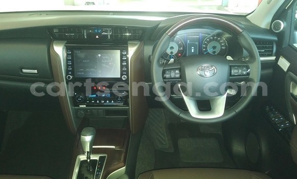 Nunua Ilio tumika Toyota Fortuner White Gari ndani ya Big Bend nchini Lubombo Nunua Ilio tumika Toyota Fortuner White Gari ndani ya Big Bend nchini Lubombo