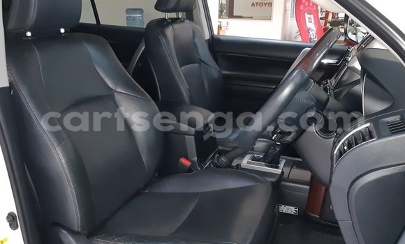 Nunua Ilio tumika Toyota Prado White Gari ndani ya Big Bend nchini Lubombo Nunua Ilio tumika Toyota Prado White Gari ndani ya Big Bend nchini Lubombo