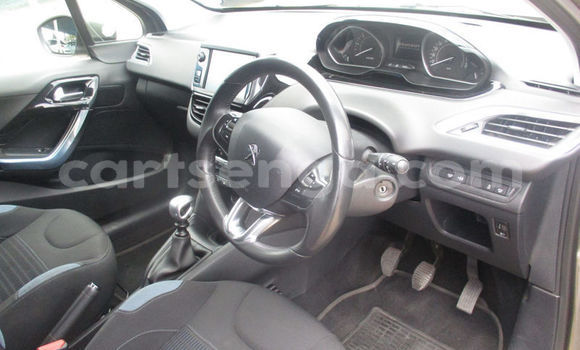 Nunua Ilio tumika Peugeot 208 White Gari ndani ya Big Bend nchini Lubombo Nunua Ilio tumika Peugeot 208 White Gari ndani ya Big Bend nchini Lubombo