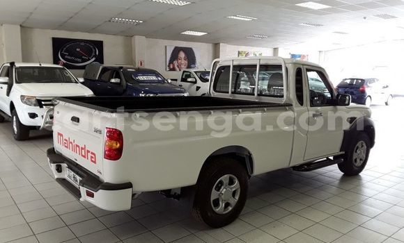 Nunua Ilio tumika Mahindra Bolero White Gari ndani ya Big Bend nchini Lubombo Nunua Ilio tumika Mahindra Bolero White Gari ndani ya Big Bend nchini Lubombo