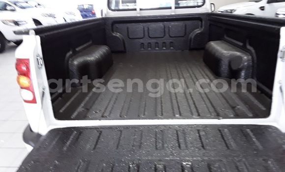 Nunua Ilio tumika Mahindra Bolero White Gari ndani ya Big Bend nchini Lubombo Nunua Ilio tumika Mahindra Bolero White Gari ndani ya Big Bend nchini Lubombo