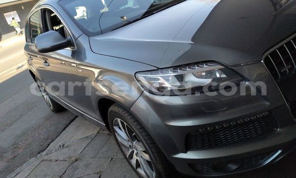 Nunua Ilio tumika Audi Q7 Silver Gari ndani ya Big Bend nchini Lubombo Nunua Ilio tumika Audi Q7 Silver Gari ndani ya Big Bend nchini Lubombo