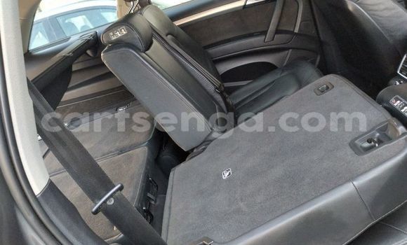 Nunua Ilio tumika Audi Q7 Silver Gari ndani ya Big Bend nchini Lubombo Nunua Ilio tumika Audi Q7 Silver Gari ndani ya Big Bend nchini Lubombo