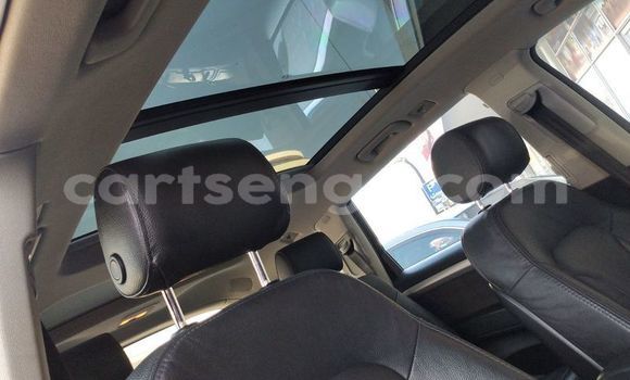 Nunua Ilio tumika Audi Q7 Silver Gari ndani ya Big Bend nchini Lubombo Nunua Ilio tumika Audi Q7 Silver Gari ndani ya Big Bend nchini Lubombo