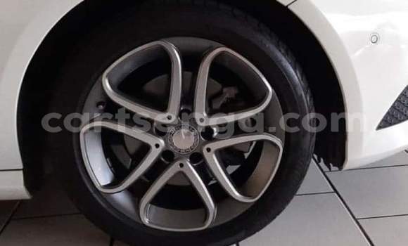 Nunua Ilio tumika Mercedes‒Benz A–Class White Gari ndani ya Manzini nchini Manzini Nunua Ilio tumika Mercedes‒Benz A–Class White Gari ndani ya Manzini nchini Manzini