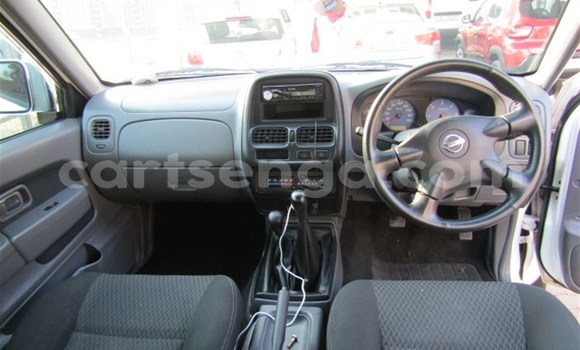 Nunua Ilio tumika Nissan NP 300 White Gari ndani ya Big Bend nchini Lubombo Nunua Ilio tumika Nissan NP 300 White Gari ndani ya Big Bend nchini Lubombo