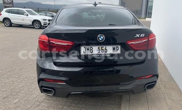 Nunua Ilio tumika BMW M6 Black Gari ndani ya Big Bend nchini Lubombo Nunua Ilio tumika BMW M6 Black Gari ndani ya Big Bend nchini Lubombo