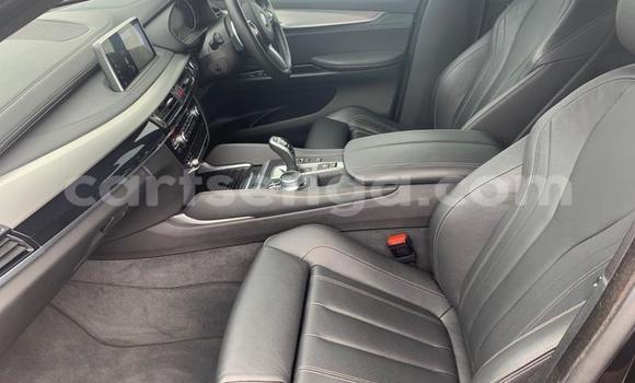 Nunua Ilio tumika BMW M6 Black Gari ndani ya Big Bend nchini Lubombo Nunua Ilio tumika BMW M6 Black Gari ndani ya Big Bend nchini Lubombo