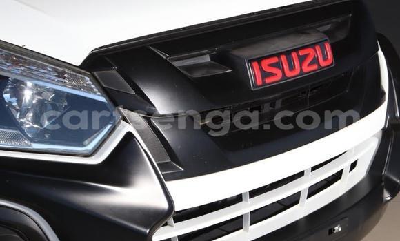 Nunua Ilio tumika Isuzu KB White Gari ndani ya Manzini nchini Manzini Nunua Ilio tumika Isuzu KB White Gari ndani ya Manzini nchini Manzini