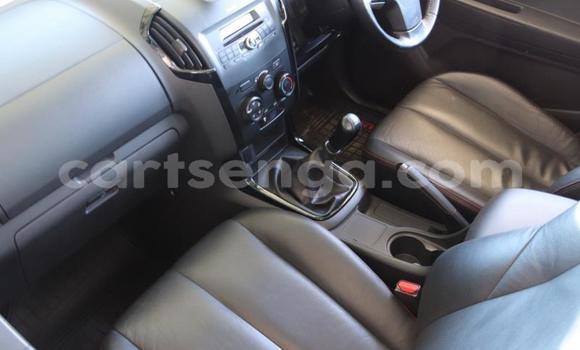 Nunua Ilio tumika Isuzu KB White Gari ndani ya Manzini nchini Manzini Nunua Ilio tumika Isuzu KB White Gari ndani ya Manzini nchini Manzini