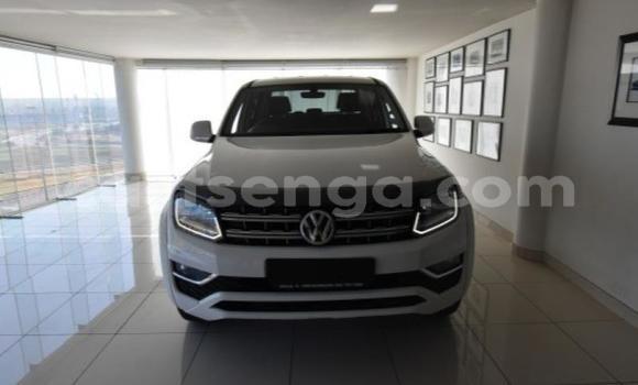 Buy Used Volkswagen Amarok White Car in Manzini in Manzini Buy Used Volkswagen Amarok White Car in Manzini in Manzini
