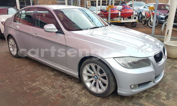 Nunua Ilio tumika BMW 3–Series Silver Gari ndani ya Mbabane nchini Manzini Nunua Ilio tumika BMW 3–Series Silver Gari ndani ya Mbabane nchini Manzini