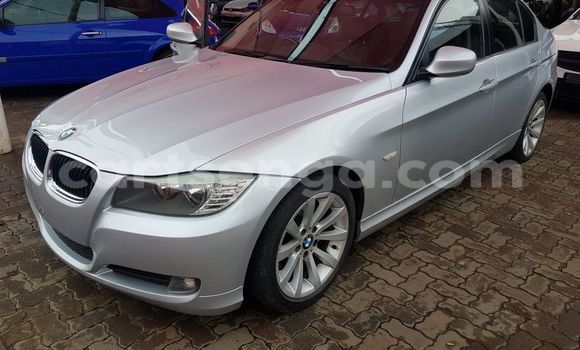 Nunua Ilio tumika BMW 3–Series Silver Gari ndani ya Mbabane nchini Manzini Nunua Ilio tumika BMW 3–Series Silver Gari ndani ya Mbabane nchini Manzini