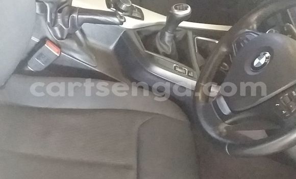 Nunua Ilio tumika BMW 1–Series White Gari ndani ya Mbabane nchini Manzini Nunua Ilio tumika BMW 1–Series White Gari ndani ya Mbabane nchini Manzini