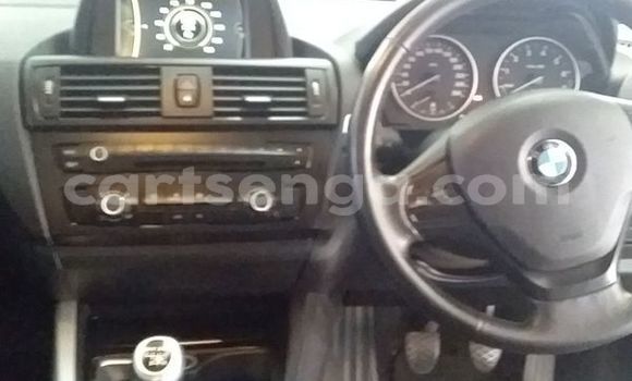 Nunua Ilio tumika BMW 1–Series White Gari ndani ya Mbabane nchini Manzini Nunua Ilio tumika BMW 1–Series White Gari ndani ya Mbabane nchini Manzini
