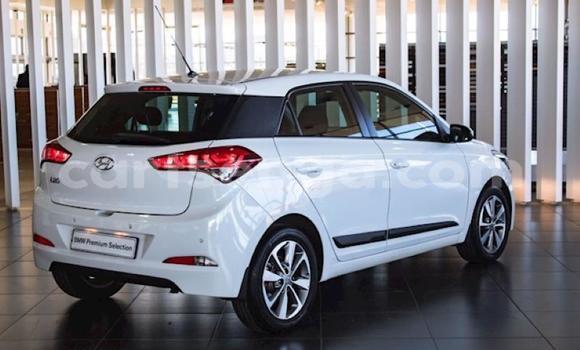 Buy Used Hyundai i20 White Car in Import - Dubai in Hhohho Buy Used Hyundai i20 White Car in Import - Dubai in Hhohho