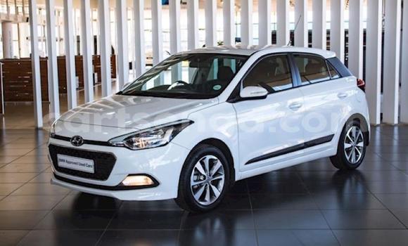 Buy Used Hyundai i20 White Car in Import - Dubai in Hhohho Buy Used Hyundai i20 White Car in Import - Dubai in Hhohho