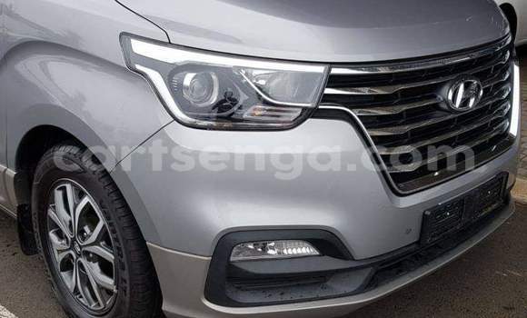 Buy Used Hyundai H1 Silver Car in Ezulwini in Hhohho Buy Used Hyundai H1 Silver Car in Ezulwini in Hhohho