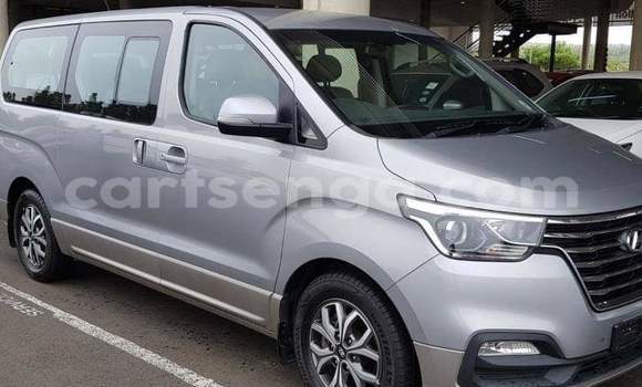 Buy Used Hyundai H1 Silver Car in Ezulwini in Hhohho Buy Used Hyundai H1 Silver Car in Ezulwini in Hhohho