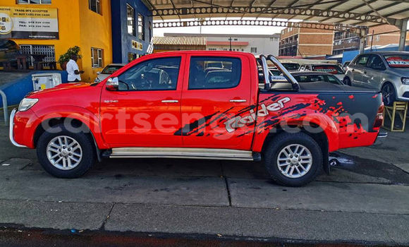 Nunua Ilio tumika Toyota Hilux Red Gari ndani ya Mbabane nchini Manzini Nunua Ilio tumika Toyota Hilux Red Gari ndani ya Mbabane nchini Manzini