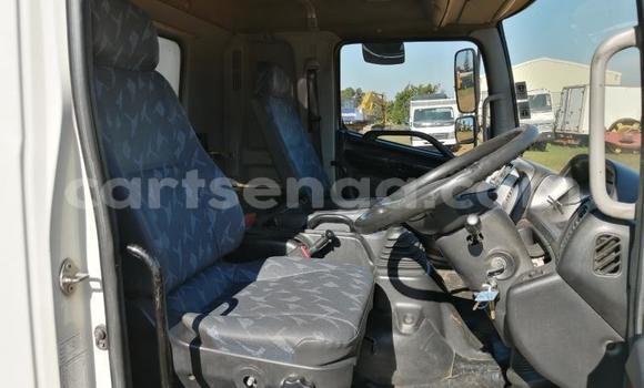 Nunua Ilio tumika Hino Ranger White Lori ndani ya Bulembu nchini Hhohho Nunua Ilio tumika Hino Ranger White Lori ndani ya Bulembu nchini Hhohho