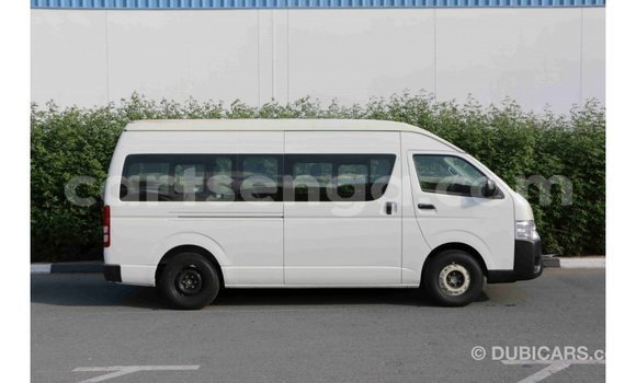 Acheter Import Voiture Toyota Hiace Blanc à Import - Dubai, Hhohho Acheter Import Voiture Toyota Hiace Blanc à Import - Dubai, Hhohho