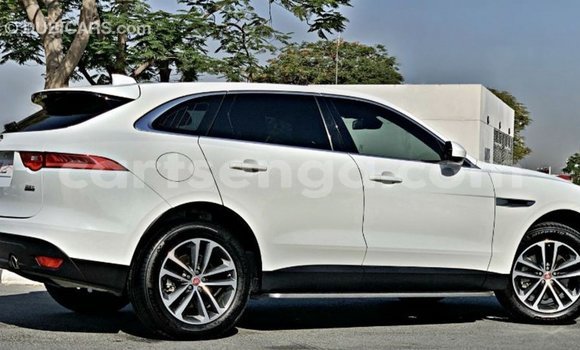 Acheter Import Voiture Jaguar F-Pace Blanc à Import - Dubai, Hhohho Acheter Import Voiture Jaguar F-Pace Blanc à Import - Dubai, Hhohho