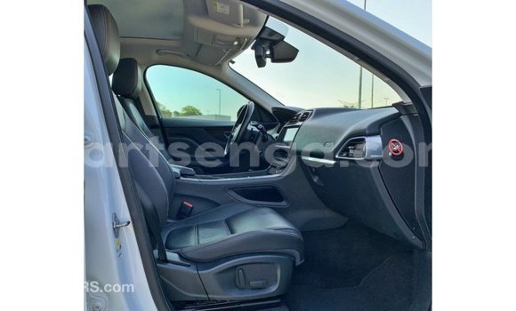 Acheter Import Voiture Jaguar F-Pace Blanc à Import - Dubai, Hhohho Acheter Import Voiture Jaguar F-Pace Blanc à Import - Dubai, Hhohho