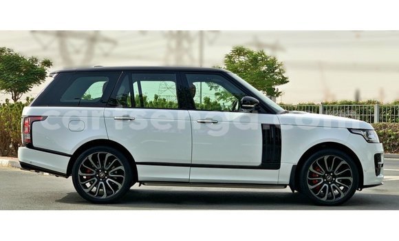Acheter Import Voiture Land Rover Range Rover Blanc à Import - Dubai, Hhohho Acheter Import Voiture Land Rover Range Rover Blanc à Import - Dubai, Hhohho