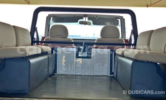 Acheter Import Voiture Nissan Patrol Blanc à Import - Dubai, Hhohho Acheter Import Voiture Nissan Patrol Blanc à Import - Dubai, Hhohho