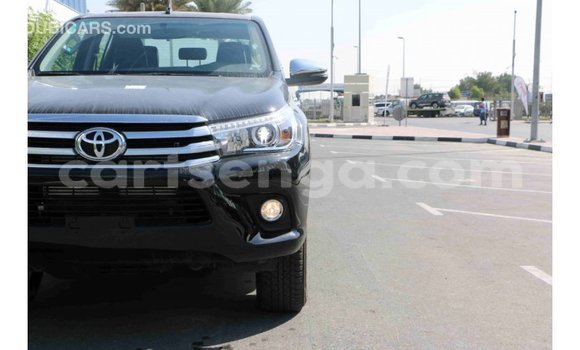 Acheter Import Voiture Toyota Hilux Noir à Import - Dubai, Hhohho Acheter Import Voiture Toyota Hilux Noir à Import - Dubai, Hhohho