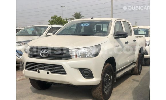 Acheter Import Voiture Toyota Hilux Blanc à Import - Dubai, Hhohho Acheter Import Voiture Toyota Hilux Blanc à Import - Dubai, Hhohho