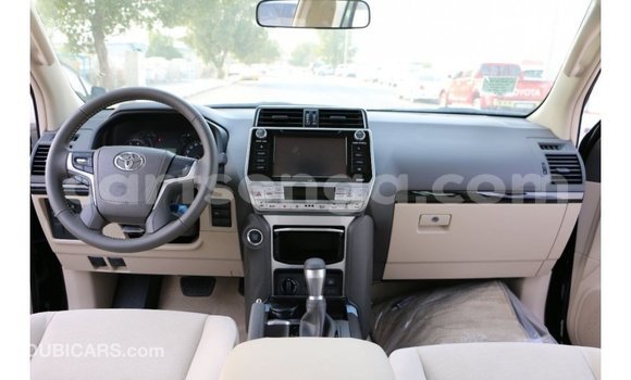 Acheter Import Voiture Toyota Prado Noir à Import - Dubai, Hhohho Acheter Import Voiture Toyota Prado Noir à Import - Dubai, Hhohho