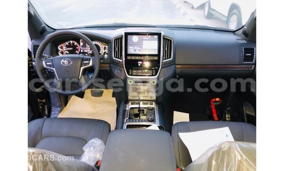 Nunua Imported Toyota Land Cruiser Black Gari ndani ya Import - Dubai nchini Hhohho Nunua Imported Toyota Land Cruiser Black Gari ndani ya Import - Dubai nchini Hhohho
