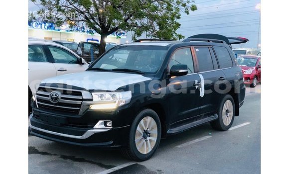 Nunua Imported Toyota Land Cruiser Black Gari ndani ya Import - Dubai nchini Hhohho Nunua Imported Toyota Land Cruiser Black Gari ndani ya Import - Dubai nchini Hhohho