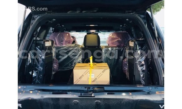 Nunua Imported Toyota Land Cruiser Black Gari ndani ya Import - Dubai nchini Hhohho Nunua Imported Toyota Land Cruiser Black Gari ndani ya Import - Dubai nchini Hhohho