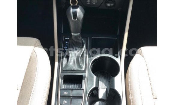 Nunua Imported Hyundai Tucson Red Gari ndani ya Import - Dubai nchini Hhohho Nunua Imported Hyundai Tucson Red Gari ndani ya Import - Dubai nchini Hhohho