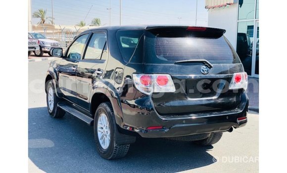 Nunua Imported Toyota Fortuner Black Gari ndani ya Import - Dubai nchini Hhohho Nunua Imported Toyota Fortuner Black Gari ndani ya Import - Dubai nchini Hhohho
