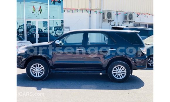 Nunua Imported Toyota Fortuner Black Gari ndani ya Import - Dubai nchini Hhohho Nunua Imported Toyota Fortuner Black Gari ndani ya Import - Dubai nchini Hhohho