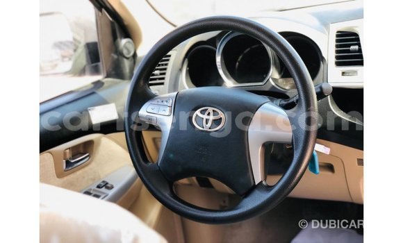 Nunua Imported Toyota Fortuner Black Gari ndani ya Import - Dubai nchini Hhohho Nunua Imported Toyota Fortuner Black Gari ndani ya Import - Dubai nchini Hhohho