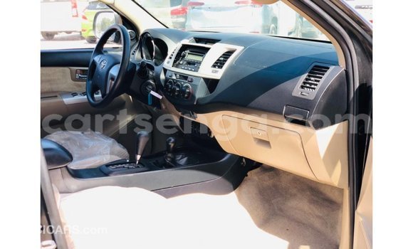 Nunua Imported Toyota Fortuner Black Gari ndani ya Import - Dubai nchini Hhohho Nunua Imported Toyota Fortuner Black Gari ndani ya Import - Dubai nchini Hhohho