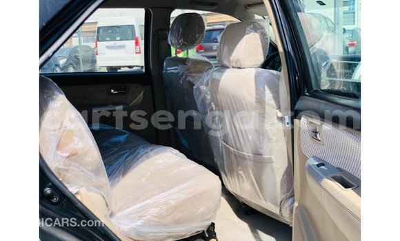 Nunua Imported Toyota Fortuner Black Gari ndani ya Import - Dubai nchini Hhohho Nunua Imported Toyota Fortuner Black Gari ndani ya Import - Dubai nchini Hhohho