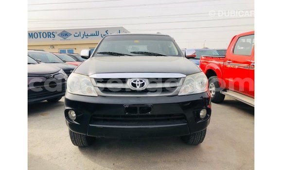 Nunua Imported Toyota Fortuner Black Gari ndani ya Import - Dubai nchini Hhohho Nunua Imported Toyota Fortuner Black Gari ndani ya Import - Dubai nchini Hhohho