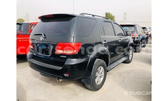 Nunua Imported Toyota Fortuner Black Gari ndani ya Import - Dubai nchini Hhohho Nunua Imported Toyota Fortuner Black Gari ndani ya Import - Dubai nchini Hhohho