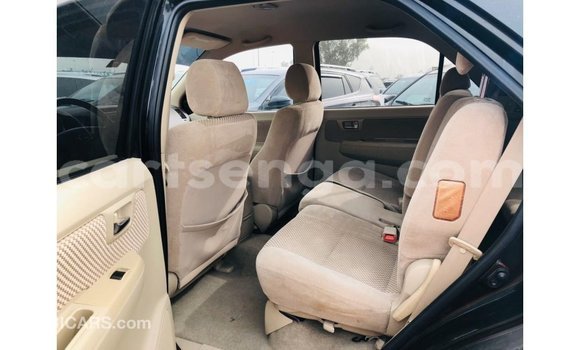 Nunua Imported Toyota Fortuner Black Gari ndani ya Import - Dubai nchini Hhohho Nunua Imported Toyota Fortuner Black Gari ndani ya Import - Dubai nchini Hhohho