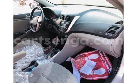 Nunua Imported Hyundai Accent Other Gari ndani ya Import - Dubai nchini Hhohho Nunua Imported Hyundai Accent Other Gari ndani ya Import - Dubai nchini Hhohho
