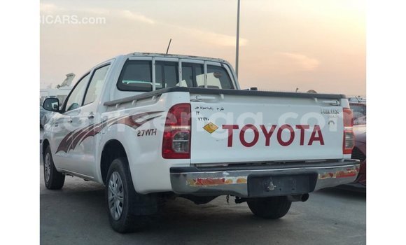 Nunua Imported Toyota Hilux White Gari ndani ya Import - Dubai nchini Hhohho Nunua Imported Toyota Hilux White Gari ndani ya Import - Dubai nchini Hhohho