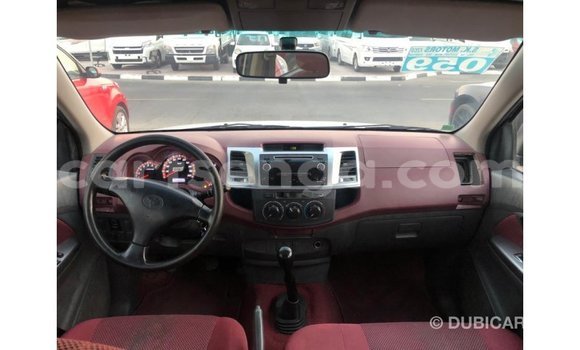 Nunua Imported Toyota Hilux White Gari ndani ya Import - Dubai nchini Hhohho Nunua Imported Toyota Hilux White Gari ndani ya Import - Dubai nchini Hhohho