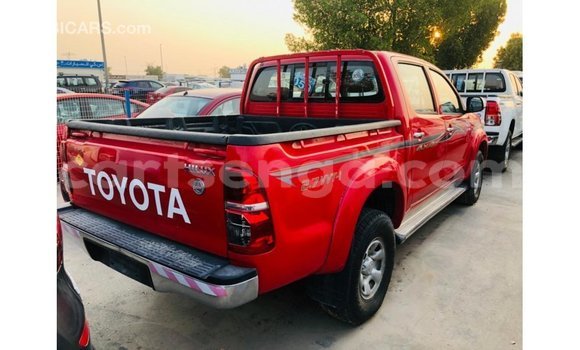 Nunua Imported Toyota Hilux Red Gari ndani ya Import - Dubai nchini Hhohho Nunua Imported Toyota Hilux Red Gari ndani ya Import - Dubai nchini Hhohho